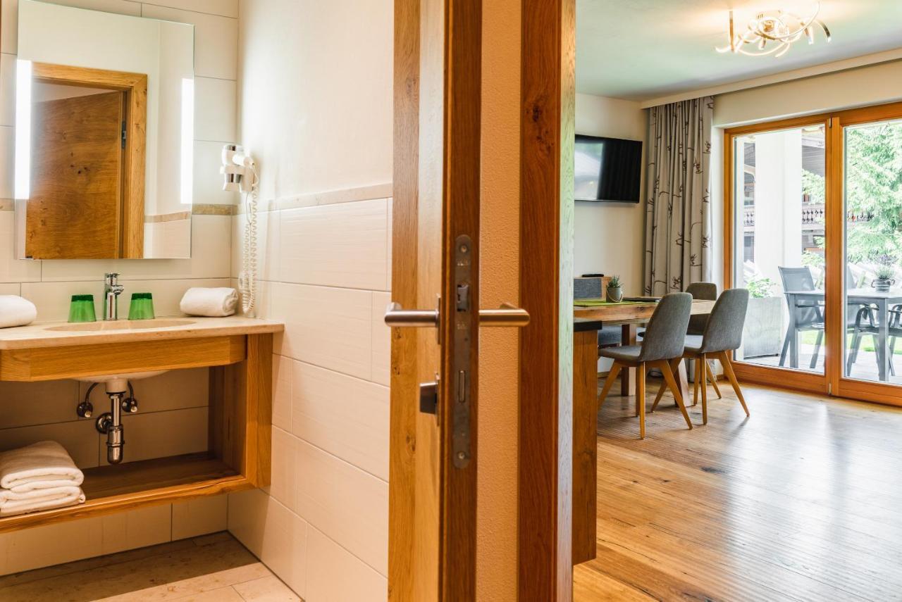 Haus Sabrina - Ferienwohnungen Saalbach Exterior foto